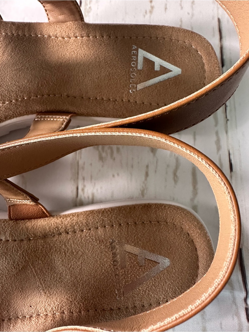 AEROSOLES Tan Strappy Sandals with White Outsole size 12 M - Picture 4 of 9